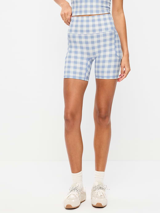 Old Navy Extra-High Waisted PowerSoft Boundless Pocket Biker Shorts-- 6-inch inseam - No Front Seam — photo 1