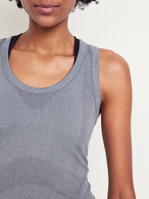 Old Navy Fluid Seamless Fitted Tank Top — photo 5