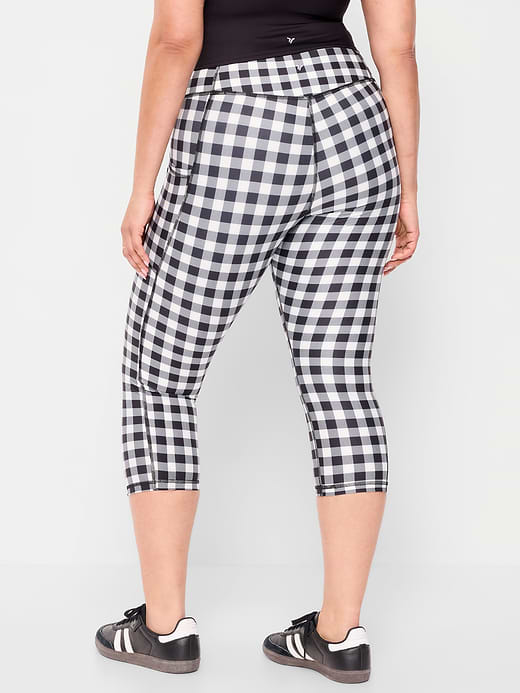 Old Navy High-Waisted PowerSoft Crop Pocket Leggings — photo 8