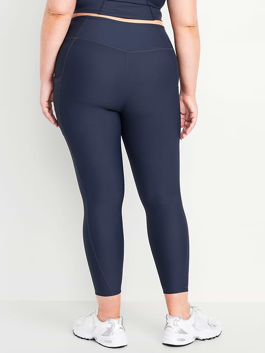 Old Navy High-Waisted PowerSoft 7/8 Pocket Leggings — photo 8