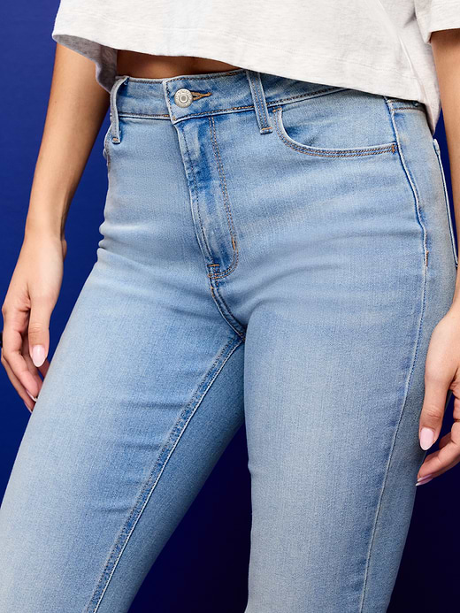 Old Navy High-Waisted Wow Flare Jeans — photo 6