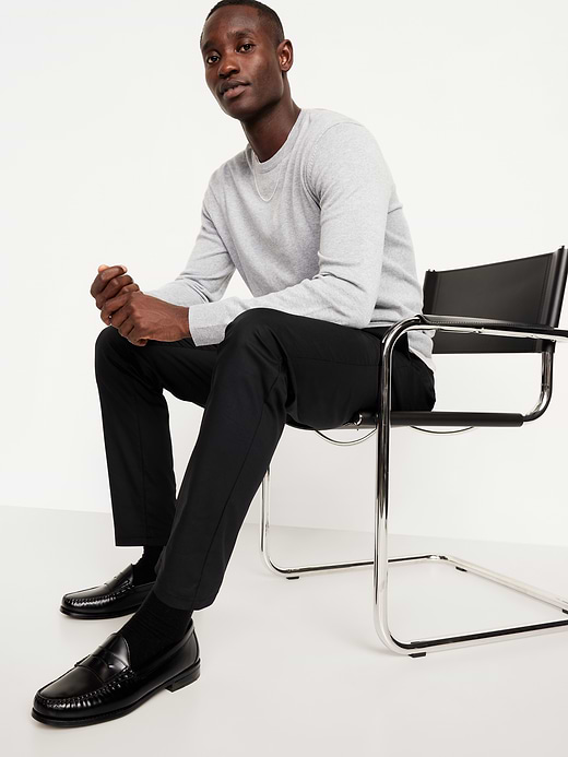 Old Navy Athletic Tech Ultimate 4.0 Chino Pants — photo 4