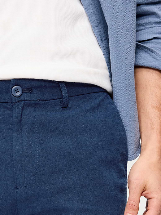 Old Navy Slim Built-In Flex Rotation Chino Shorts -- 8-inch inseam — photo 5
