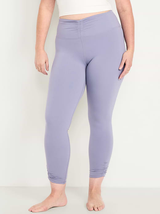 Old Navy High-Waisted StudioSmooth Ruched Leggings — photo 5