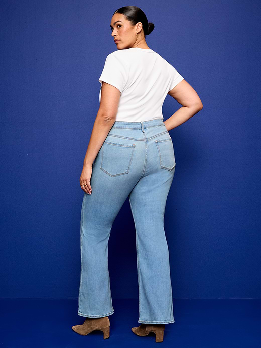 Old Navy High-Waisted Wow Flare Jeans — photo 10