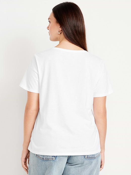 Old Navy EveryWear V-Neck T-Shirt — photo 7