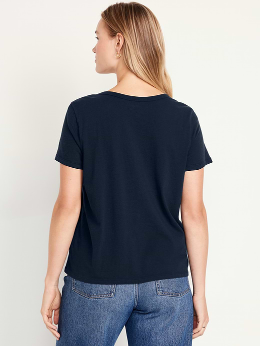 Old Navy EveryWear V-Neck T-Shirt — photo 7