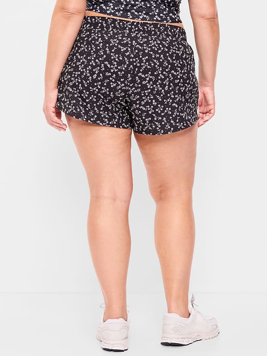 Old Navy Mid-Rise StretchTech Run Shorts -- 3-inch inseam — photo 8
