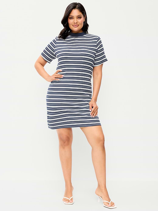 Old Navy Snug Mock-Neck Bodycon Mini Dress — photo 9
