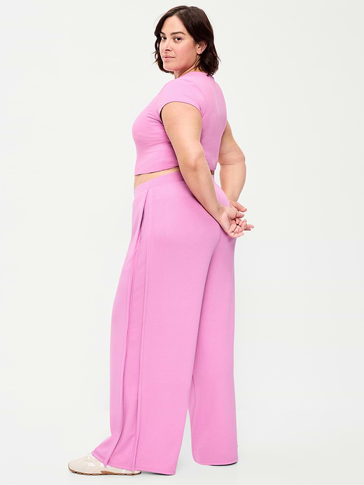Old Navy High-Waisted Bounce Lite Drapey Wide-Leg Pleated Pants — photo 6