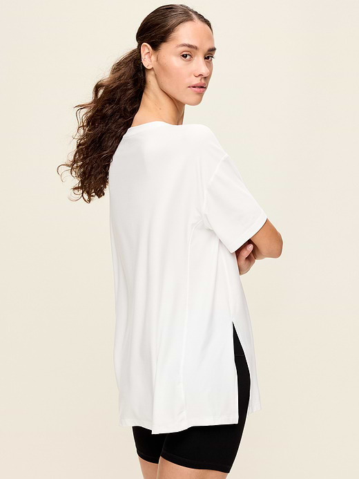 Old Navy CloudMotion Short-Sleeve Tunic — photo 3
