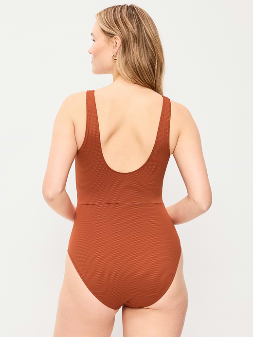 Old Navy Textured One-Piece Cut-Out Swimsuit — photo 7