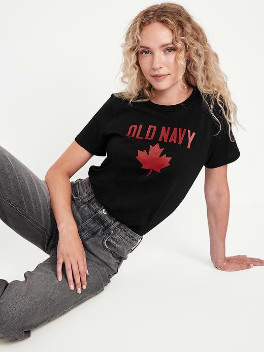 Old Navy Canada Logo Graphic T-Shirt — photo 4