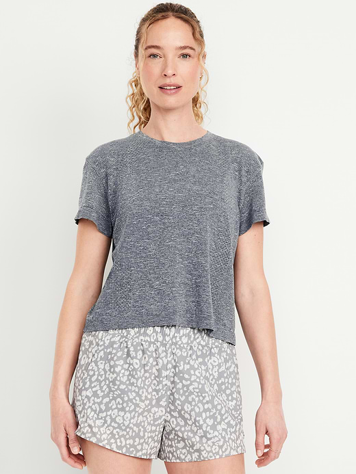 Old Navy Fluid Seamless Loose T-Shirt — photo 1