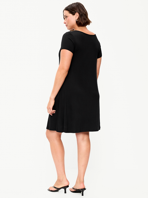 Old Navy Short-Sleeve Mini Swing Dress — photo 8