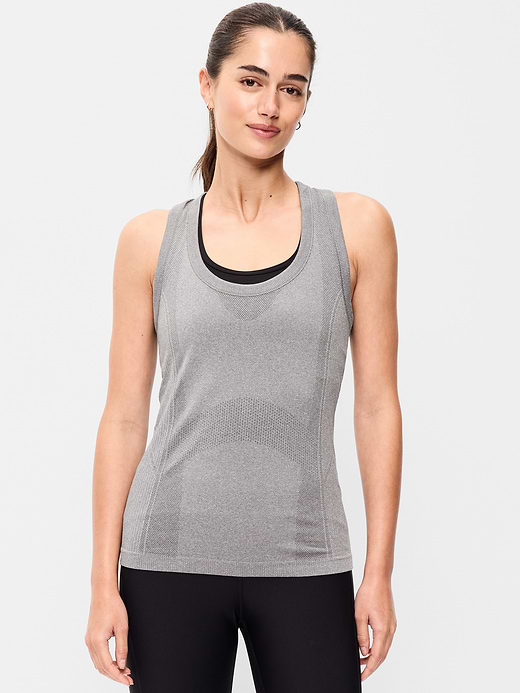 Old Navy Fluid Seamless Fitted Tank Top — photo 10