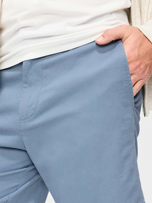 Old Navy Slim Built-In Flex Rotation Chino Shorts -- 8-inch inseam — photo 5