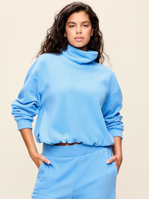 Old Navy Performance Fleece Funnel Neck Pullover — photo 6