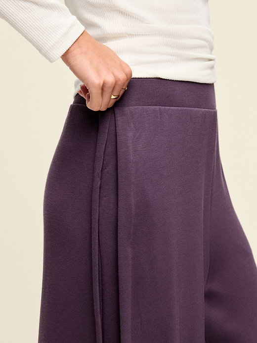 Old Navy High-Waisted Bounce Lite Drapey Wide-Leg Pleated Pants — photo 6