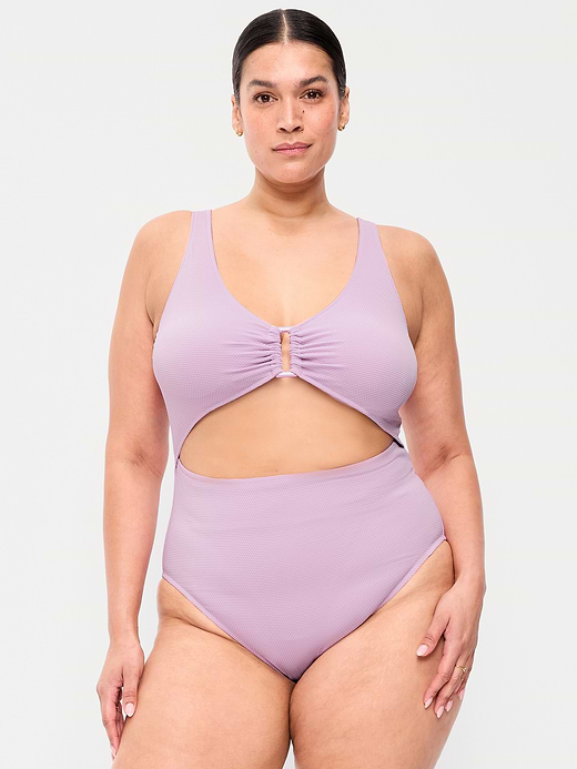 Old Navy Textured One-Piece Cut-Out Swimsuit — photo 8