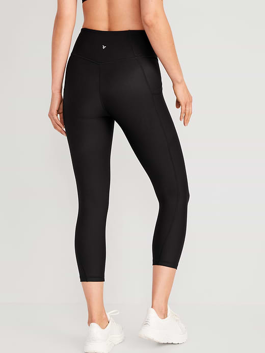 Old Navy High-Waisted PowerSoft Crop Pocket Leggings — photo 3