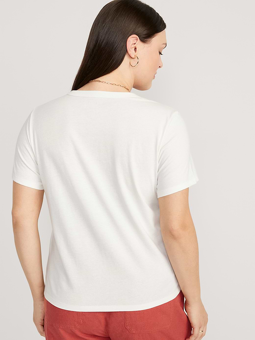 Old Navy EveryWear Graphic T-Shirt — photo 7