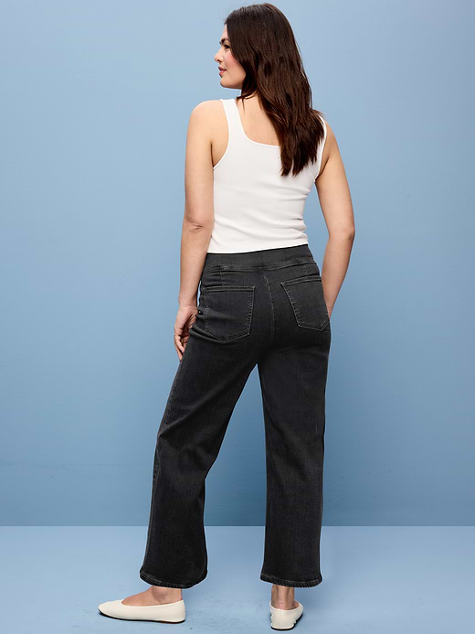 Old Navy High-Waisted Weekender Pull-On Crop Wide-Leg Jeans — photo 8