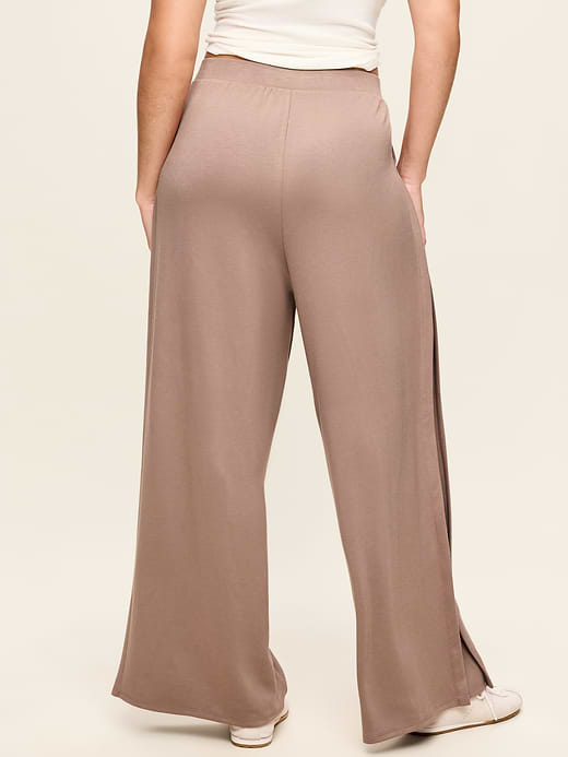 Old Navy High-Waisted Bounce Lite Drapey Wide-Leg Pleated Pants — photo 7