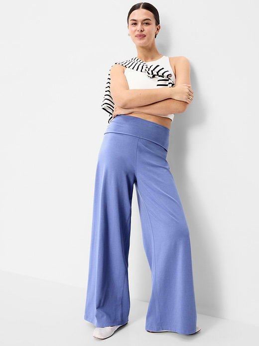 Old Navy High-Waisted PowerChill Fold-Over Wide-Leg Pants — photo 3