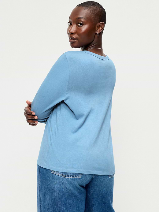 Old Navy EveryWear Long-Sleeve T-Shirt — photo 7