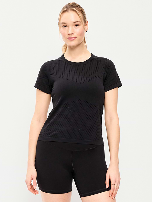 Old Navy Seamless Textured Cropped T-Shirt — photo 6