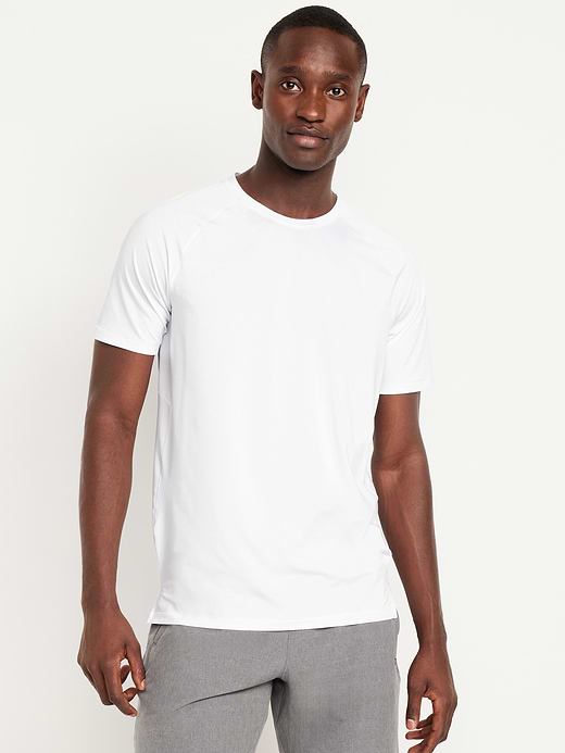 Old Navy Slim Fit Performance Vent T-Shirt