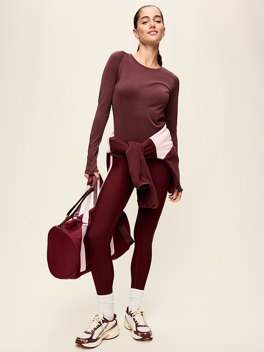 Old Navy Fluid Seamless Fitted Top — photo 4