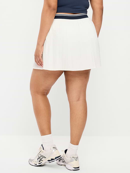 Old Navy Extra High-Waisted Micro-Pleated Skort — photo 6