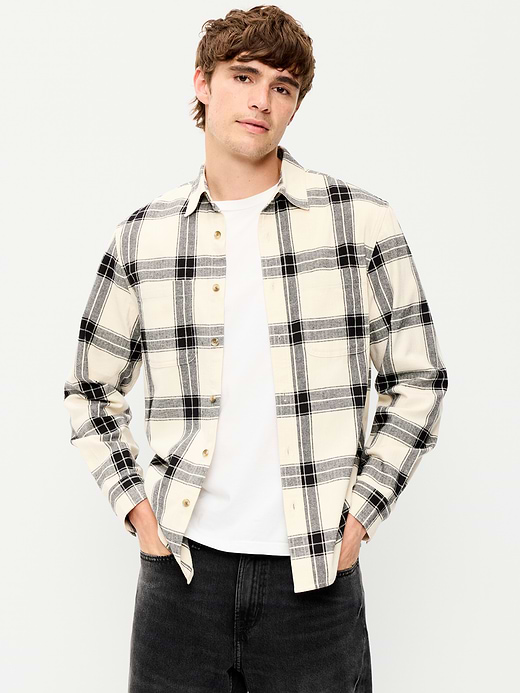 Old Navy Relaxed Long-Sleeve Flannel Pocket Shirt — photo 1