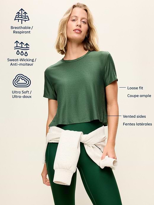 Old Navy CloudMotion T-Shirt — photo 10
