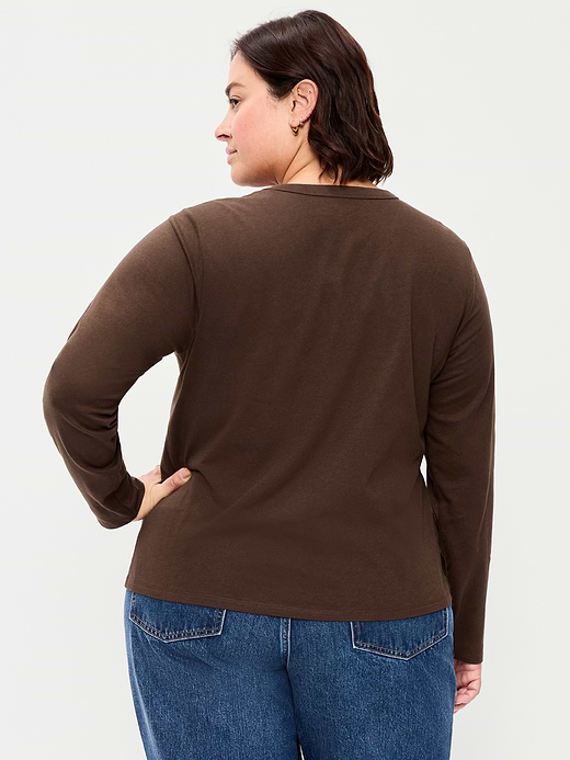 Old Navy EveryWear Long-Sleeve T-Shirt — photo 8