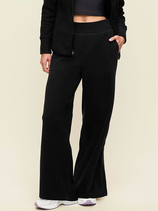 Old Navy Extra High-Waisted Performance Fleece Wide-Leg Sweatpants — photo 1
