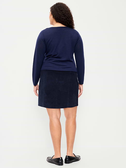 Old Navy Faux-Suede Mini Skirt — photo 9