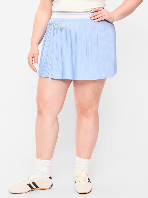 Old Navy Extra High-Waisted Micro-Pleated Skort — photo 4