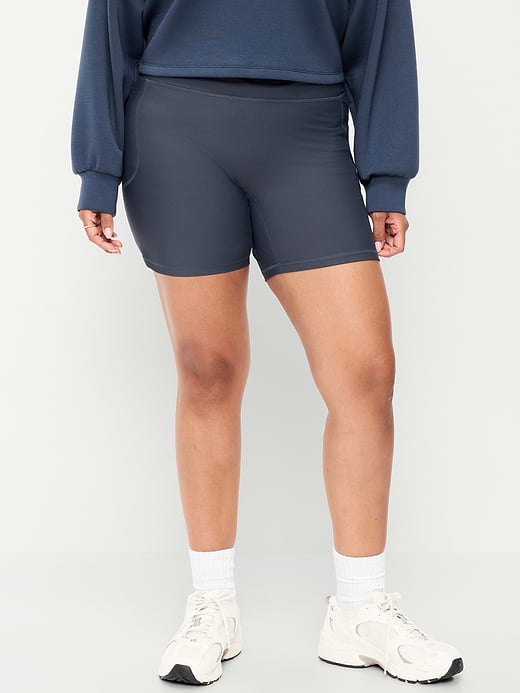 Old Navy Extra-High Waisted PowerSoft Boundless Pocket Biker Shorts-- 6-inch inseam - No Front Seam — photo 7