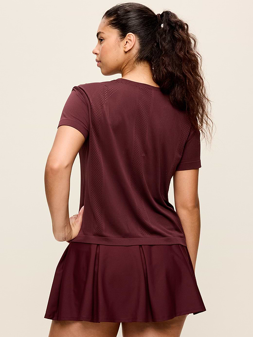 Old Navy Fluid Seamless Loose T-Shirt — photo 7