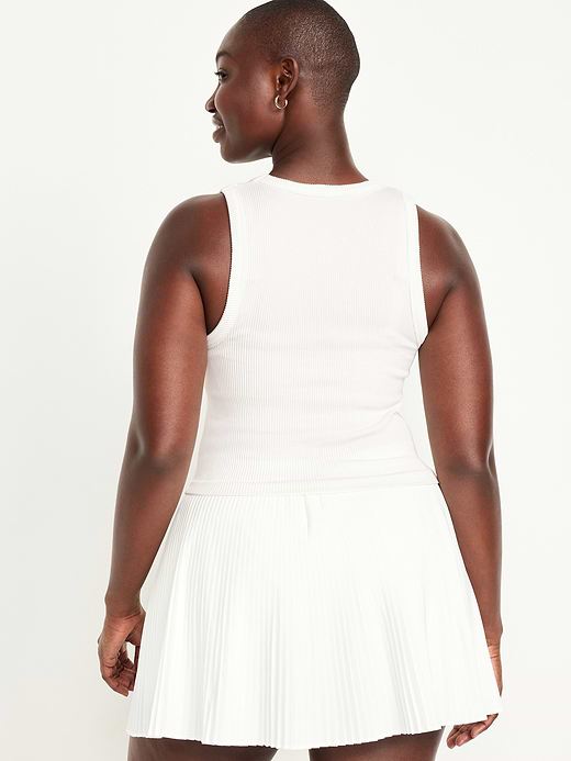 Old Navy Exhale Seamless Fitted Rib Tank — photo 7