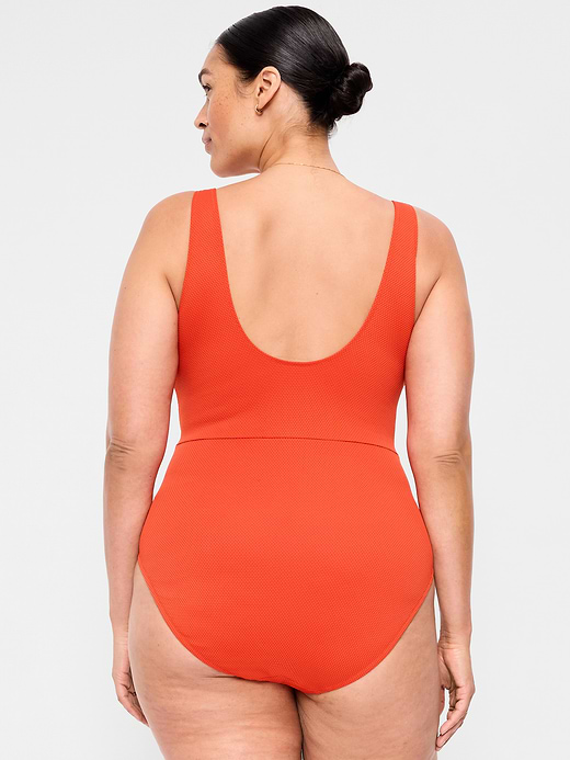 Old Navy Textured One-Piece Cut-Out Swimsuit — photo 9