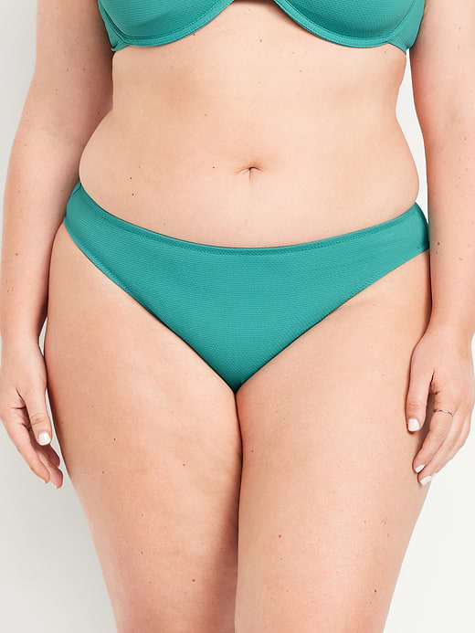 Old Navy Mid-Rise Textured Bikini Swim Bottoms — photo 7