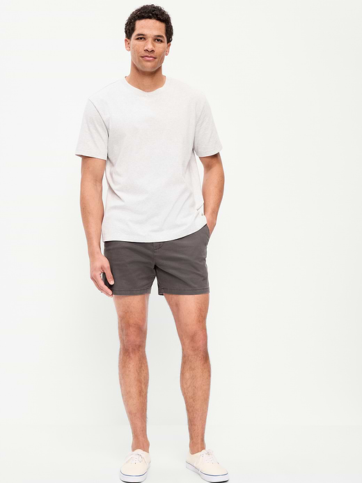 Old Navy Slim Built-In Flex Rotation Chino Shorts -- 5-inch inseam — photo 1