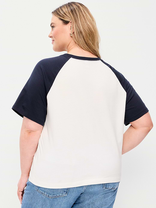 Old Navy Vintage Crew-Neck Raglan T-Shirt — photo 9