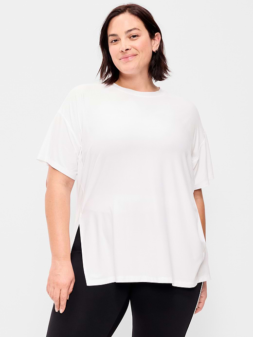 Old Navy CloudMotion Short-Sleeve Tunic — photo 8