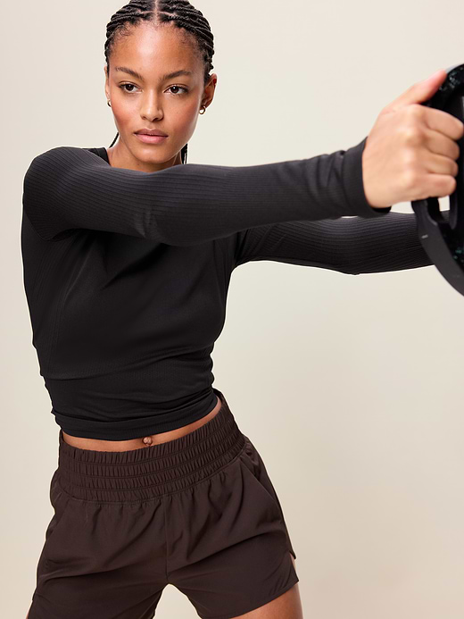 Old Navy Fluid Seamless Fitted Top — photo 4