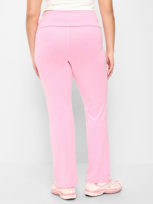 Old Navy High-Waisted PowerChill Fold-Over Bootcut Leggings — photo 8